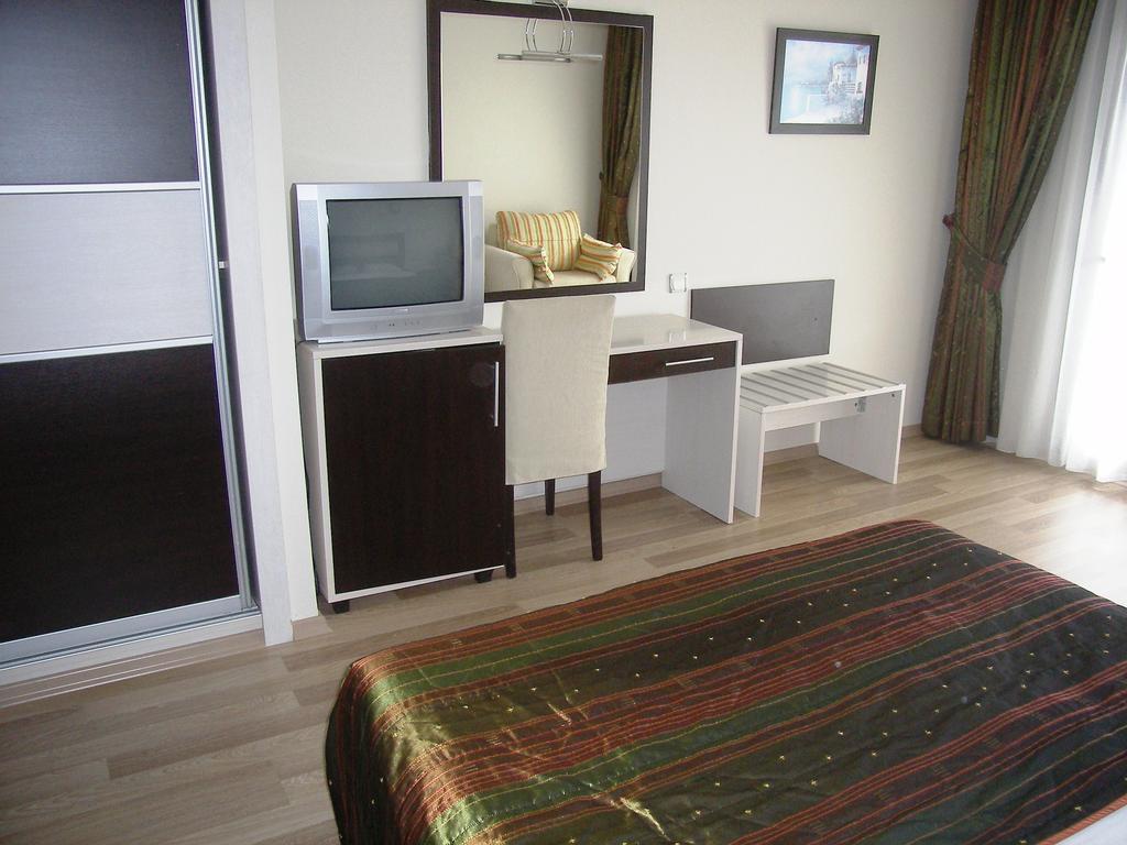 Royal Palace Kusadasi Hotel 외부 사진