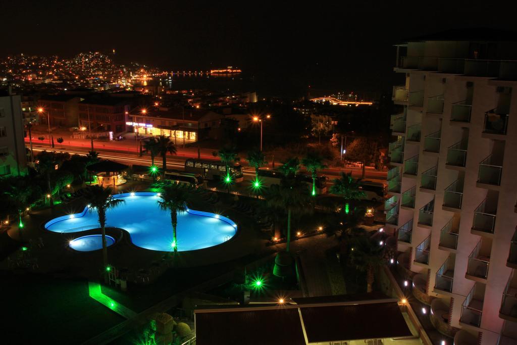 Royal Palace Kusadasi Hotel 외부 사진