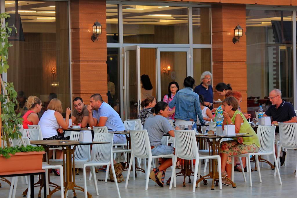 Royal Palace Kusadasi Hotel 외부 사진