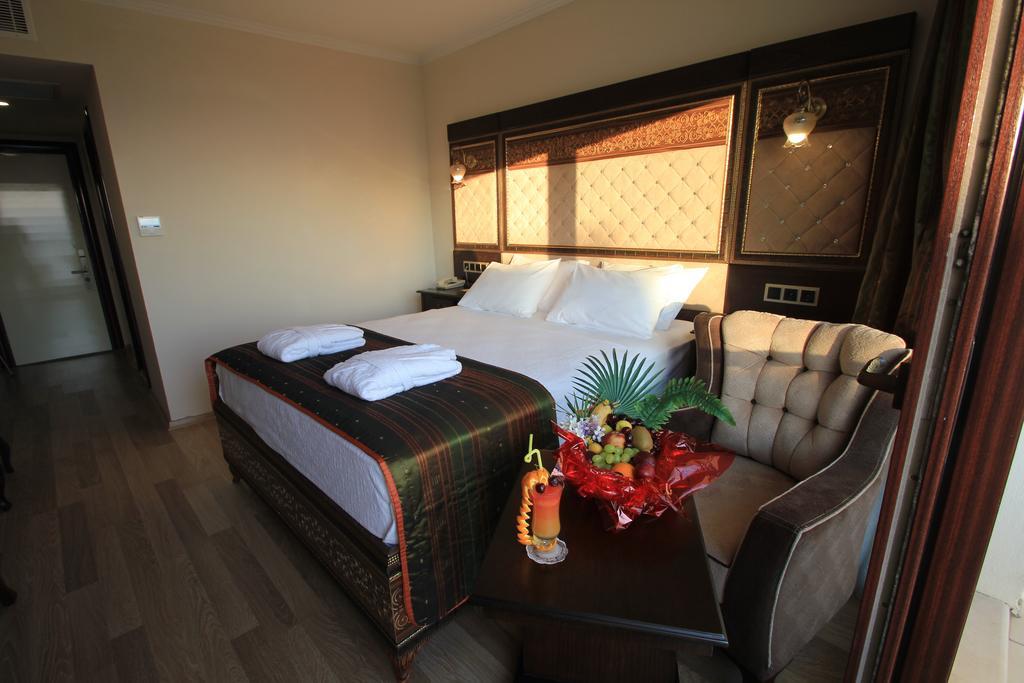 Royal Palace Kusadasi Hotel 객실 사진