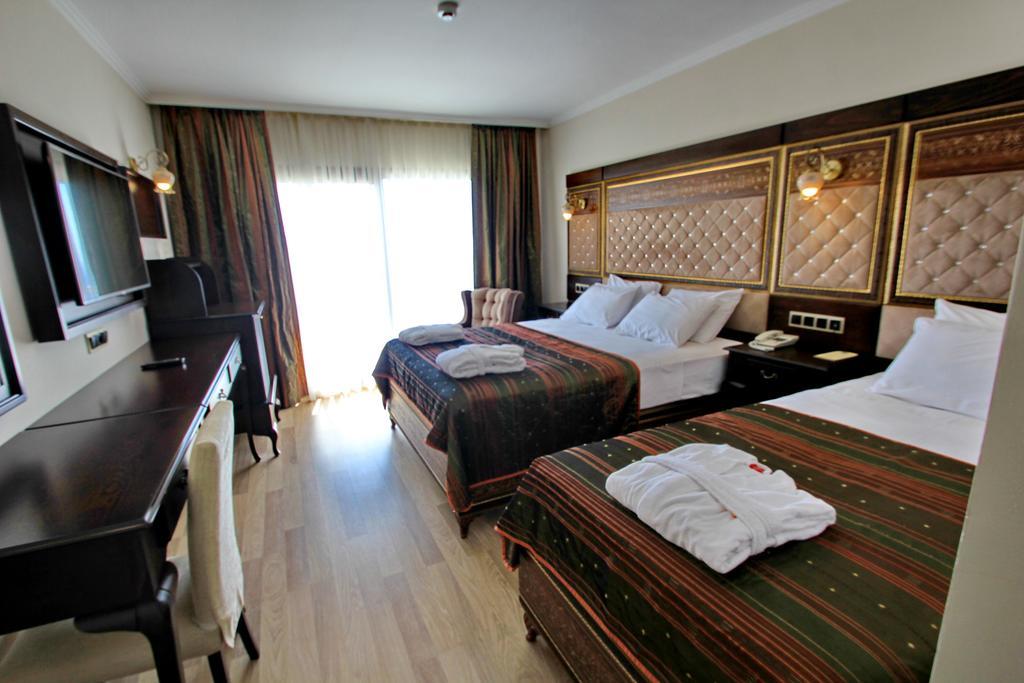 Royal Palace Kusadasi Hotel 객실 사진