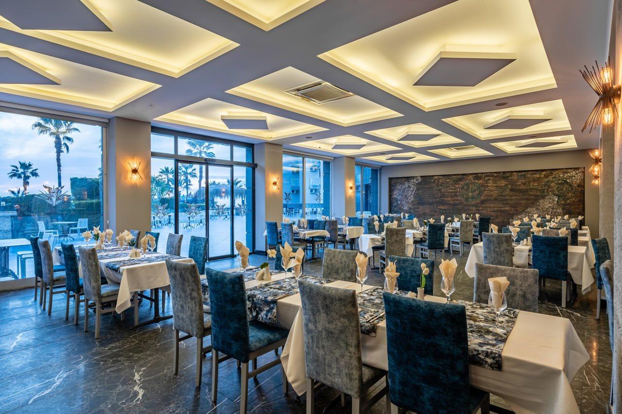 Royal Palace Kusadasi Hotel 외부 사진